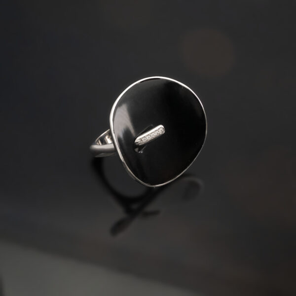 Midnight Ring