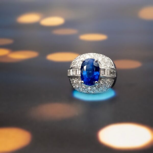 6,85 ct Sapphire Dome Ring