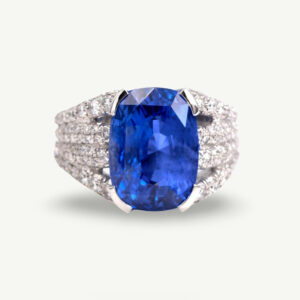 10,37 ct Sapphire Pavé Ring