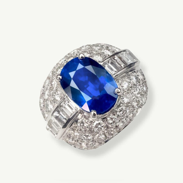 6,85 ct Sapphire Dome Ring