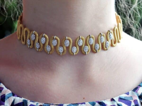 Diamond Wave Choker