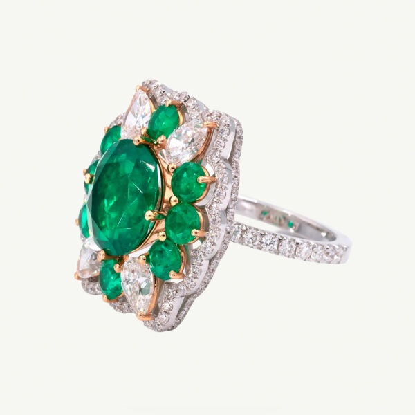 Unknown copie 3.01 ct Colombian Emerald Ring