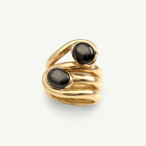 Black star ring