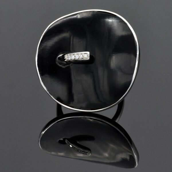 Midnight Ring