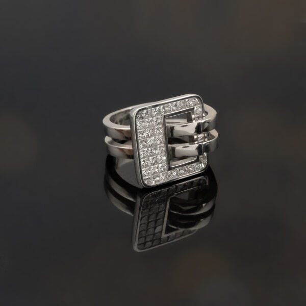 4484 Buckle Grid Ring