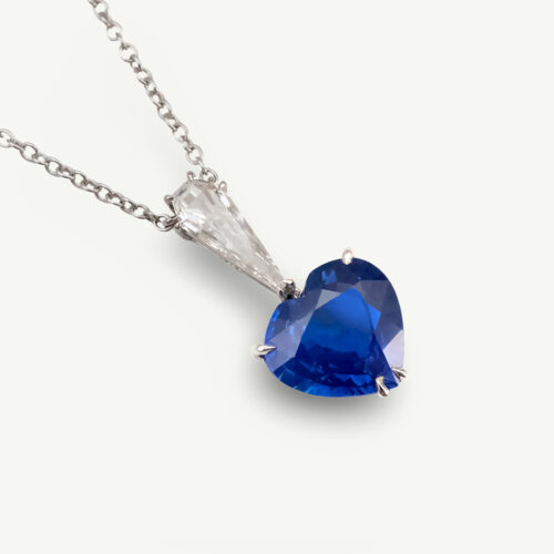 Coverceylon-sapphire-diamond-pendant-claris-a.jpg Ceylon sapphire and diamond pendant in 18K white gold with a 3.44-carat heart-shaped sapphire and a 0.47-carat kite diamond by Claris-A.