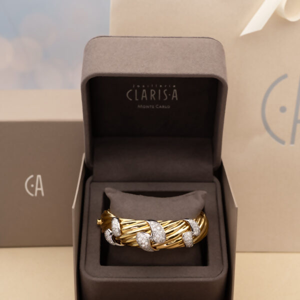 6233 Wide ribbed yellow and white gold bracelet with diamond-set teardrop motifs