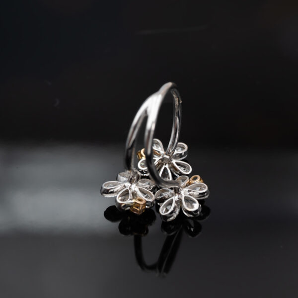 7189 Triple Blossom Ring