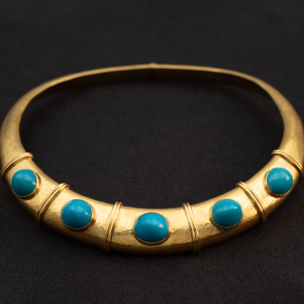 Persian Blue Turquoise Collar Necklace in 18K Yellow Gold Hand-hammered 18K yellow gold collar necklace set with natural Persian-blue turquoise cabochons and concealed closure.